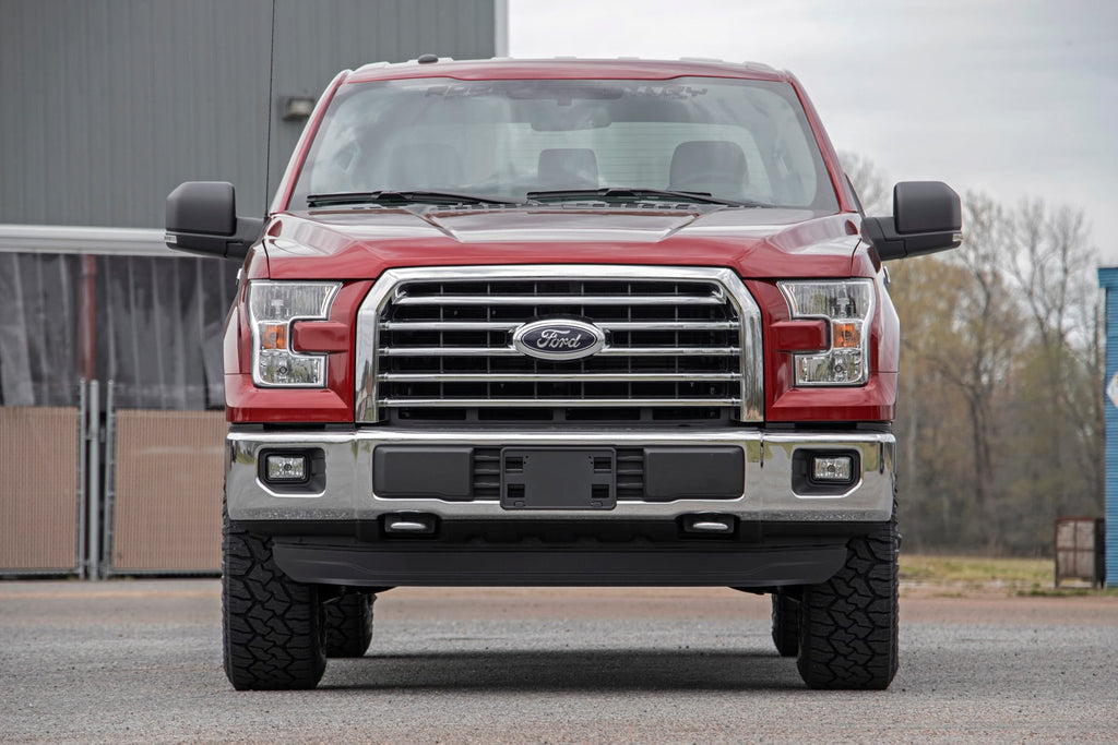 2 Inch Lift Kit M1 Struts/M1 Ford F-150 4WD (2014-2020) Rough Country