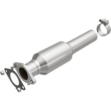Cargar imagen en el visor de la galería, Magnaflow 09-11 Buick Lucerne Rear Underbody 3.9L Direct Fit Catalytic Converter