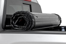 Load image into Gallery viewer, Hard Roll Up Bed Cover 5 Foot Bed Chevy/GMC Canyon/Colorado 2WD/4WD (15-22) Rough Country