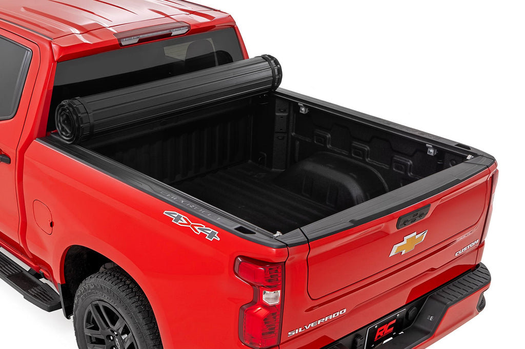 Hard Roll Up Bed Cover 6 Foot 7 Inch Bed Chevy/GMC Sierra 1500 (19-26)/Silverado 1500 (19-26) Rough Country