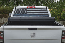 Load image into Gallery viewer, Hard Roll Up Bed Cover 5 Foot 7 Inch Bed Ram 1500 (09-18)/2500 (09-26) Rough Country