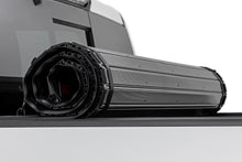 Cargar imagen en el visor de la galería, Hard Roll Up Bed Cover 5 Foot 7 Inch Bed Ram 1500 (19-26)/1500 TRX (21-24) Rough Country