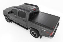 Cargar imagen en el visor de la galería, Hard Roll Up Bed Cover 5 Foot Bed Toyota Tacoma 2WD/4WD (2005-2015) Rough Country