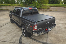 Cargar imagen en el visor de la galería, Hard Roll Up Bed Cover 5 Foot Bed Toyota Tacoma 2WD/4WD (2005-2015) Rough Country