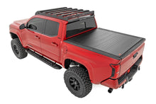 Cargar imagen en el visor de la galería, Hard Roll Up Bed Cover 5 Foot Bed Toyota Tacoma 2WD/4WD (2024-2026) Rough Country