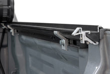 Cargar imagen en el visor de la galería, Hard Roll Up Bed Cover 5 Foot 7 Inch Bed Toyota Tundra 2WD/4WD (2007-2021) Rough Country