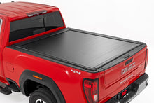 Cargar imagen en el visor de la galería, Powered Retractable Bed Cover 6 Foot 9 Inch Bed Silverado/Sierra 2500HD/3500HD (20-26) Rough Country