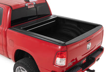 Cargar imagen en el visor de la galería, Powered Retractable Bed Cover 5 Foot 7 Inch Bed Ram 1500 (19-26)/1500 TRX (21-24) Rough Country