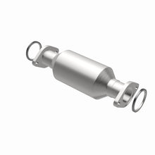 Cargar imagen en el visor de la galería, Magnaflow 95-99 Toyota Tacoma / 1997 Geo Prizm Direct-fit Catalytic Converter
