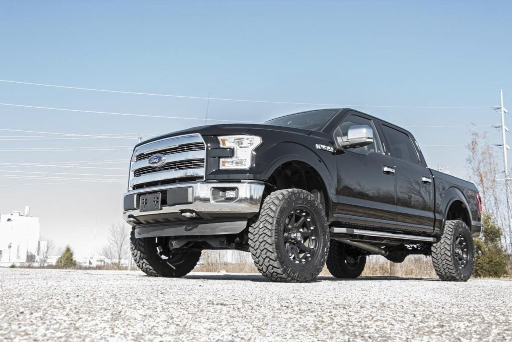 6 Inch Lift Kit M1 Struts/M1 Ford F-150 4WD (2015-2020) Rough Country