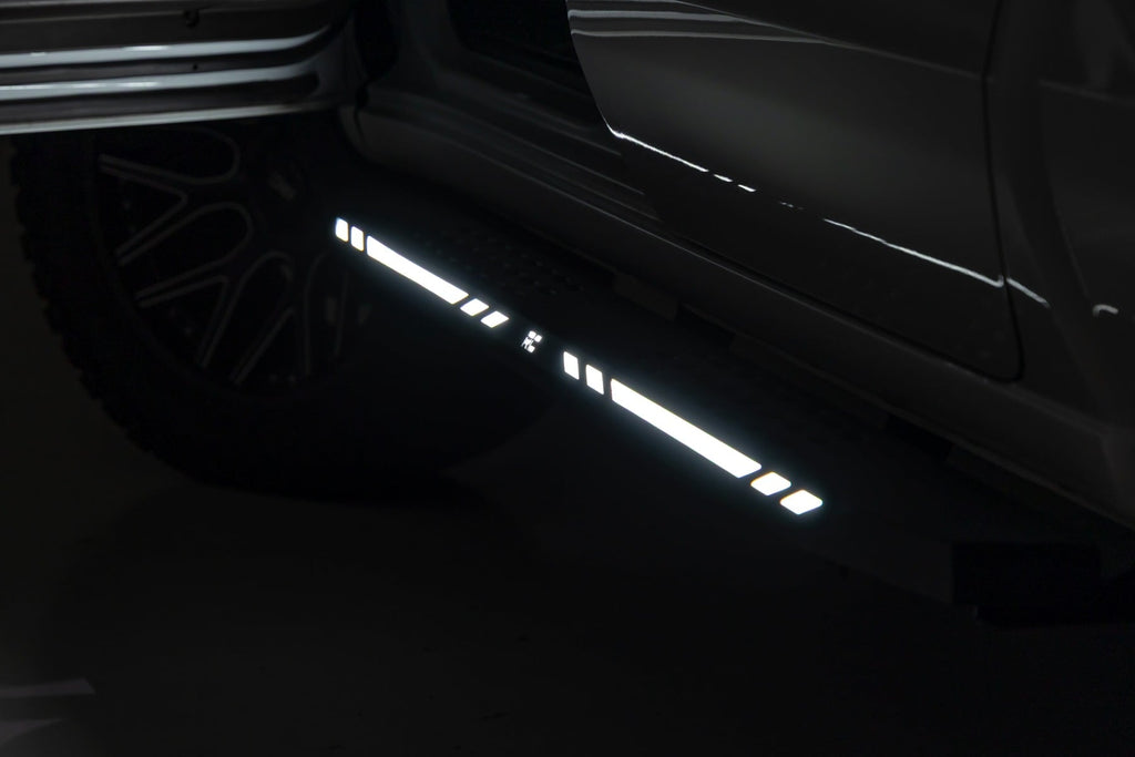 AC2 Running Boards Amber/White Crew Cab Silverado/Sierra 1500/2500HD/3500HD (19-26) Rough Country