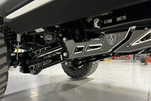 Cargar imagen en el visor de la galería, McGaughy's 8 Inch Premium S/S Black Lift Kit 2023-2026 Ford F250 4WD