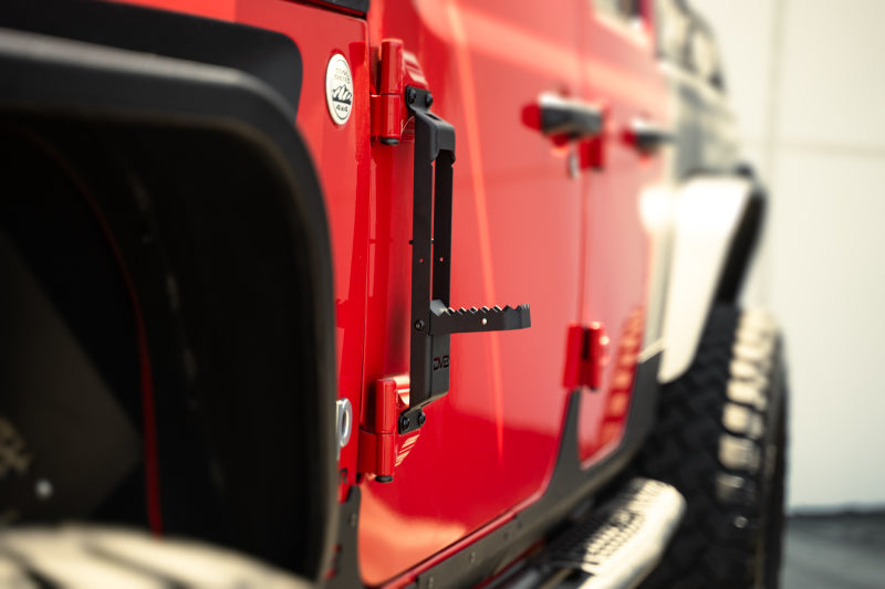 DV8 Offroad 07-23 Jeep Gladiator/Wrangler JT/JK/JL Escalón montado en bisagra
