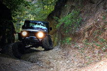 Load image into Gallery viewer, 6 Inch Lift Kit X-Series M1 Jeep Wrangler TJ (97-06)/Wrangler Unlimited (04-06) Rough Country