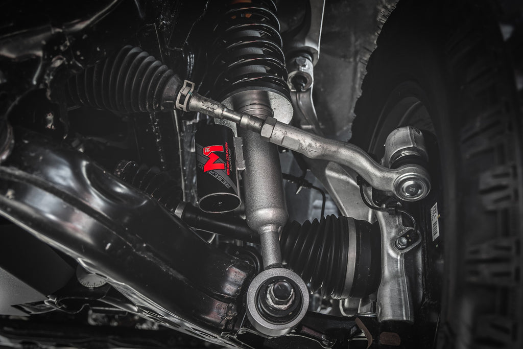 M1R Reservoir Loaded Struts Adjustable Height Front Leveling Toyota 4Runner (25-26) Rough Country