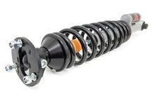 Cargar imagen en el visor de la galería, M1R Reservoir Loaded Struts Adjustable Height Rear 5 Inch Ford Bronco (21-25) Rough Country