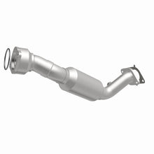 Cargar imagen en el visor de la galería, Magnaflow 09-11 Lucerne V6 3.9L OEM Underbody Direct Fit Catalytic Converter