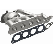 Cargar imagen en el visor de la galería, Magnaflow 18-19 Toyota Camry 2.5L Direct-Fit Catalytic Converter