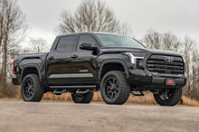 Cargar imagen en el visor de la galería, 3.5 Inch Lift Kit No Rear Shocks Toyota Tundra 4WD (2022-2026) Rough Country