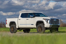Cargar imagen en el visor de la galería, 6 Inch Lift Kit OE Air Ride Toyota Tundra 4WD (2022-2026) Rough Country