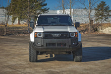 Load image into Gallery viewer, LED Light Kit Ditch Mount Black Series Round 3.5 Inch Amber DRL Toyota LandCruiser (2024) Rough Country