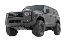 Cargar imagen en el visor de la galería, 3.5 Inch Lift Kit N3 w/ Rear Shocks Toyota Land Cruiser 4WD (2024-2026) Rough Country