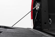 Cargar imagen en el visor de la galería, Tailgate Assist Ford F-250/F-350 Super Duty 2WD/4WD (1999-2016) Rough Country