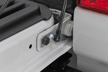 Cargar imagen en el visor de la galería, Tailgate Assist Nissan Titan 2WD/4WD (2017-2024) Rough Country