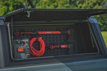 Cargar imagen en el visor de la galería, Bed Cap Molle Panel Side Storage Bin Drivers Side Jeep Gladiator JT (20-25) Rough Country