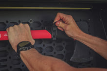Cargar imagen en el visor de la galería, Bed Cap Molle Panel Side Storage Bin Drivers Side Jeep Gladiator JT (20-25) Rough Country