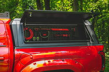 Cargar imagen en el visor de la galería, Bed Cap Molle Panel Side Storage Bin Drivers Side Toyota Tacoma (24-26) Rough Country