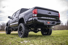 Cargar imagen en el visor de la galería, 6 Inch Lift Kit M1 Struts/M1 Toyota Tacoma 2WD/4WD (2016-2023) Rough Country