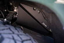 Cargar imagen en el visor de la galería, DV8 Offroad 22-23 Toyota Tundra + Sequoia Inner Fender Liners