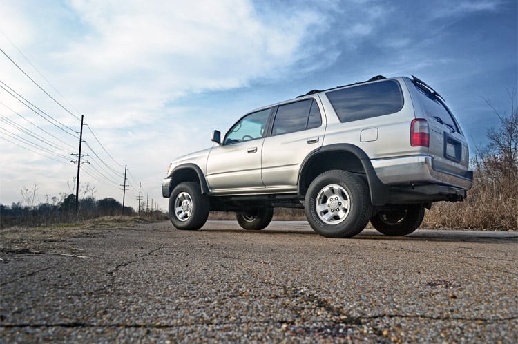 3 Inch Lift Kit M1 Struts/M1 Toyota 4Runner 2WD/4WD (1996-2002) Rough Country