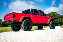 Cargar imagen en el visor de la galería, 3.5 Inch Lift Kit Spacers M1 Jeep Gladiator JT 4WD (2024-2025) Rough Country