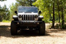 Cargar imagen en el visor de la galería, 3.5 Inch Lift Kit C/A Drop 4-Door 392 Jeep Wrangler Unlimited (24-26) Rough Country
