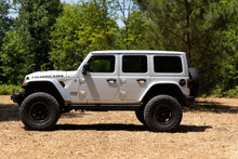 Cargar imagen en el visor de la galería, 3.5 Inch Lift Kit C/A Drop 4-Door 392 Jeep Wrangler Unlimited (24-26) Rough Country