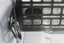 Cargar imagen en el visor de la galería, BuiltRight Industries 2020+ Jeep Gladiator Front Bed Wall Bedside Rack