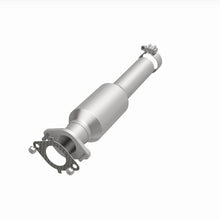 Cargar imagen en el visor de la galería, Magnaflow 09-11 Buick Lucerne Rear Underbody 3.9L Direct Fit Catalytic Converter