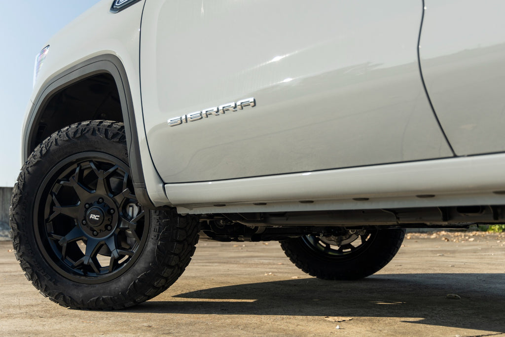 80 Series Wheel One-Piece Semi Gloss Black 20x9 6x5.5 0mm Rough Country