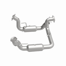 Cargar imagen en el visor de la galería, Magnaflow 20-22 Ford F-250 SD Single Underbody Direct Fit Cat Converter