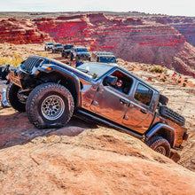 Cargar imagen en el visor de la galería, Superwinch Recovery Traction Boards - Black - Pair