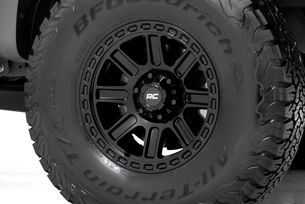 84 Series Wheel Gloss Black 17x8.5 6x5.5 +0mm Rough Country