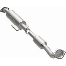 Cargar imagen en el visor de la galería, Magnaflow 2019 Toyota Corolla 2.0L Direct Fit Catalytic Converter