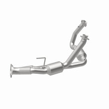 Cargar imagen en el visor de la galería, Magnaflow 05-06 Jeep Grand Cherokee 5.7L Direct Fit Catalytic Converter