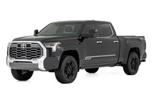 Cargar imagen en el visor de la galería, 1.75 Inch Leveling Kit w/ Rear Spacer Toyota Tundra 2WD/4WD (2022-2026) Rough Country