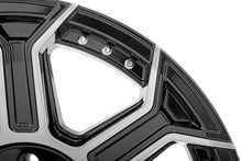 Cargar imagen en el visor de la galería, 89 Series Wheel One-Piece Black Machined Gunmetal 20x9 6x5.5 +18mm Rough Country