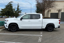 Cargar imagen en el visor de la galería, McGaughy's 2.5/4 Inch Spindle/Flip Kit Lowering Kit 2019-2026 Silverado/Sierra 1500 2WD/4WD