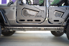 DV8 Offroad 18-23 Jeep Wrangler JL Rock Skins (solo 4 puertas)