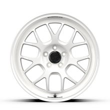 Cargar imagen en el visor de la galería, fifteen52 Apex RSR 18x8.5 5x108 42mm ET 63.4mm Center Bore Rally White